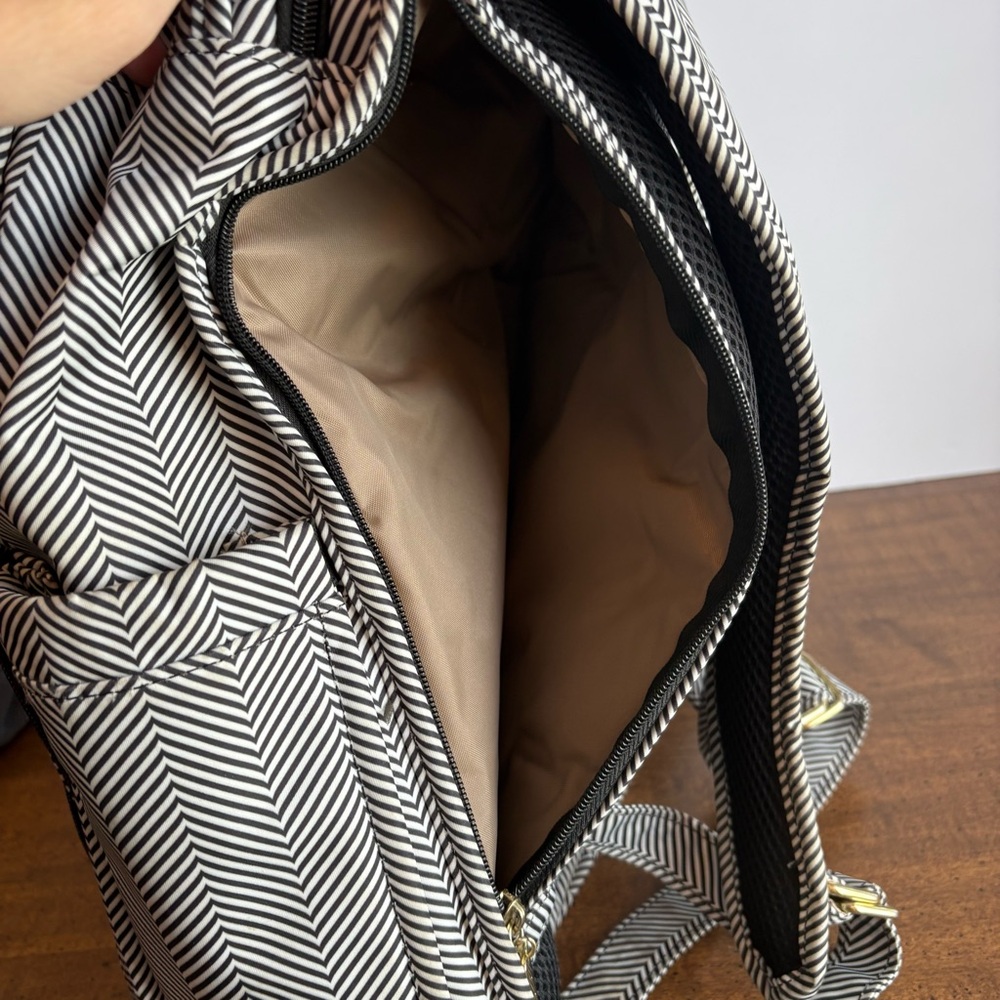 Ju-Ju-Be Be Right Back Diaper Bag black & white striped with gold hardware - Picture 13 of 13